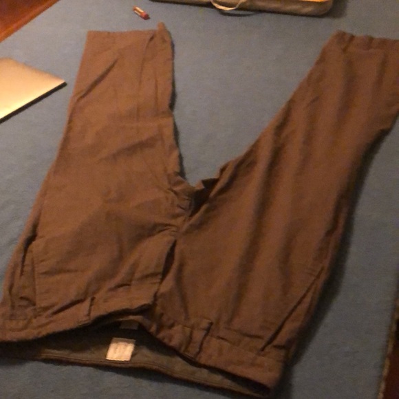 GAP - Picture 2 of 2